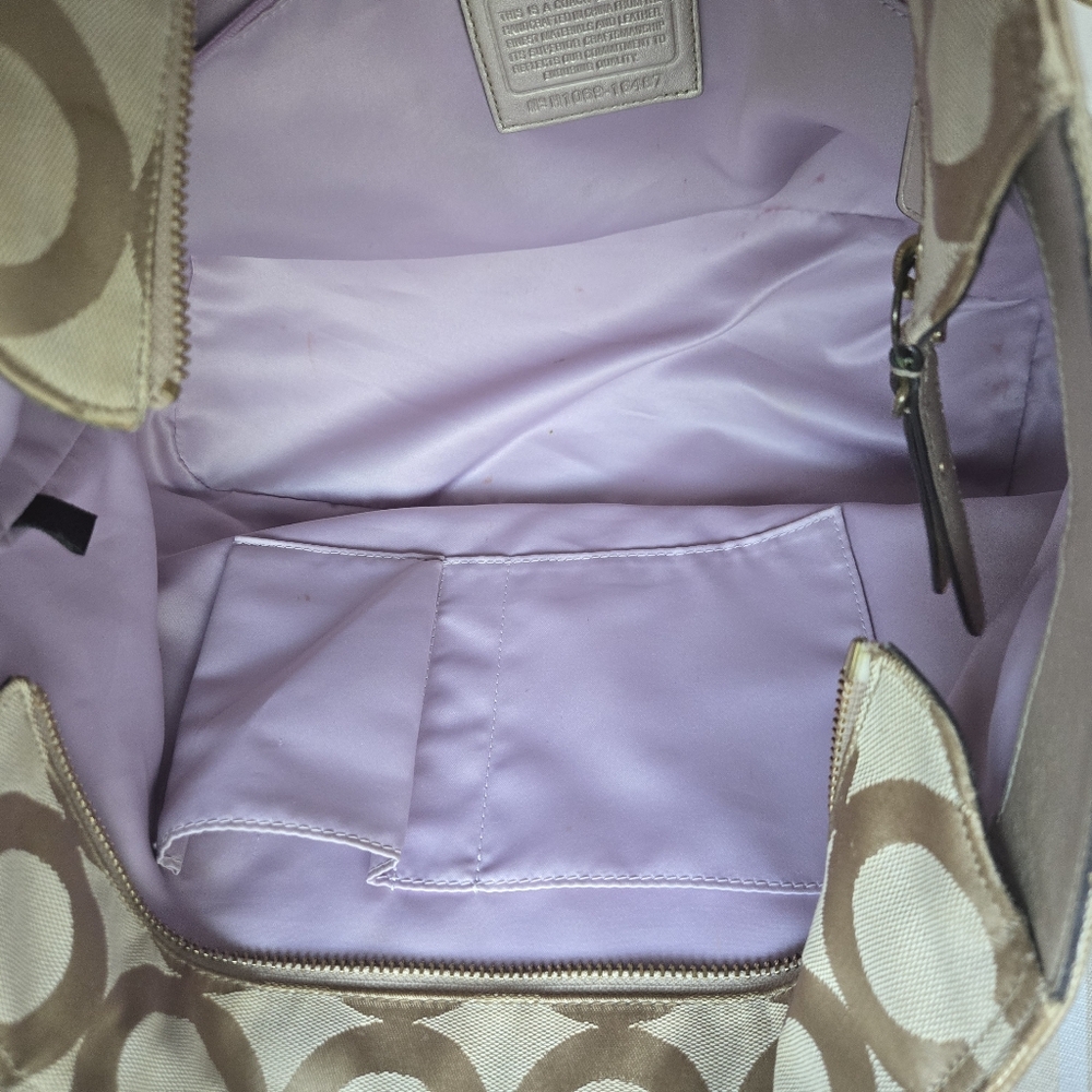 2010 Coach Colette Tote - Picture 6 of 9